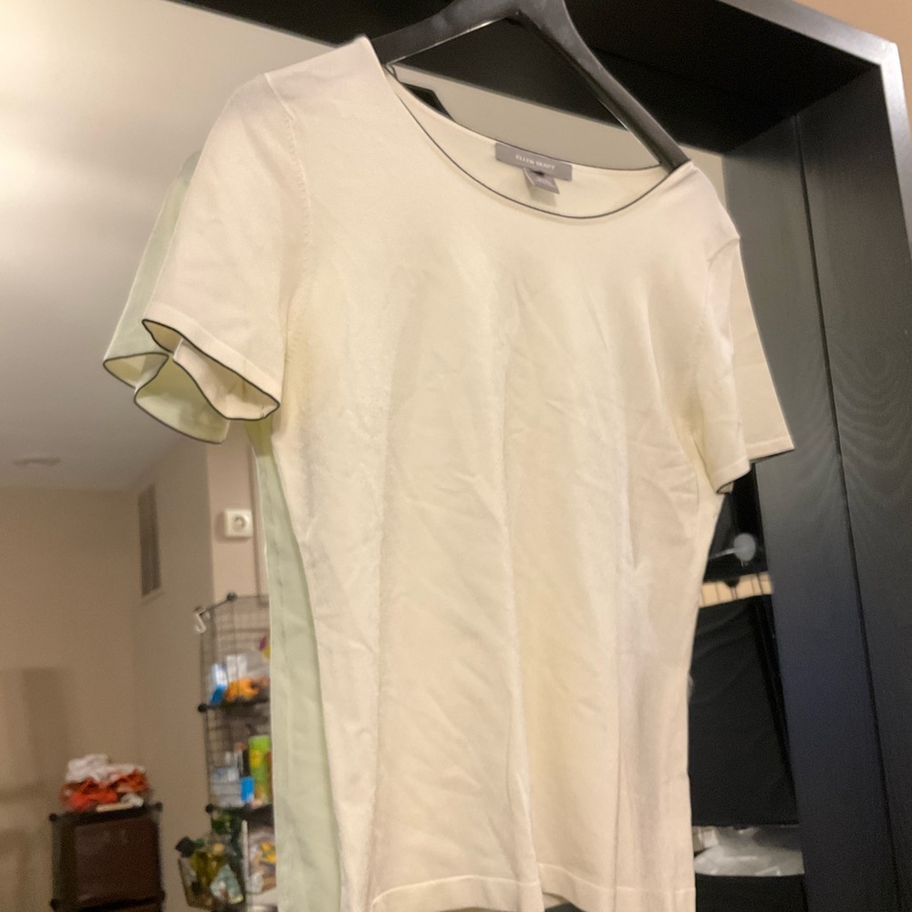 (Sue) B1G1 Ellen Tracy Cream Short Sleeve Tee